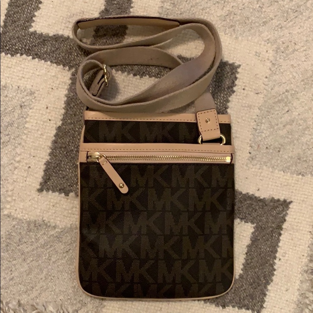 Michael Kors crossbody